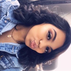 Meet your Posher, Jasmine